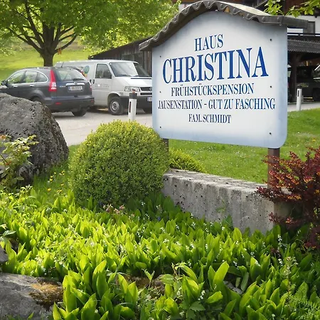 Alojamento de Acomodação e Pequeno-almoço Christina Unterach am Attersee