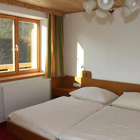 Bed & Breakfast Christina 4*