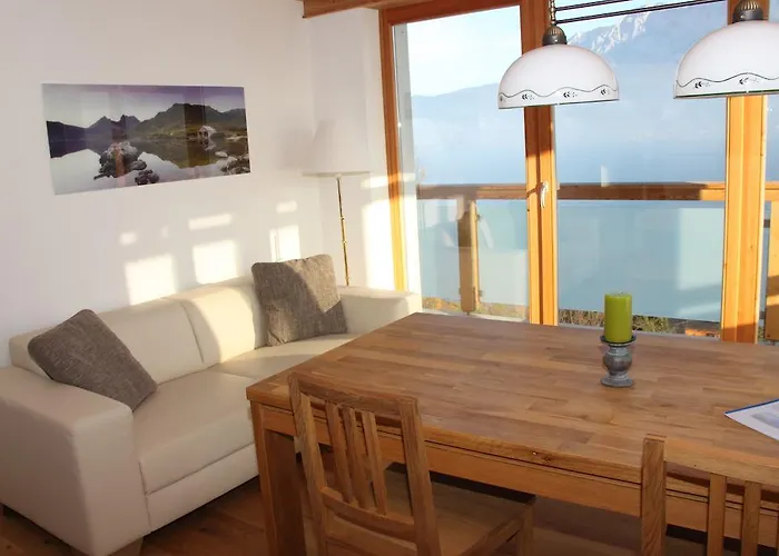 Alojamento de Acomodação e Pequeno-almoço Christina 4*